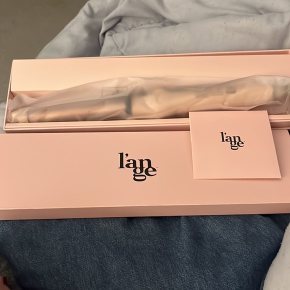 l’ange Le Clip
1” (25MM) Titanium Curling Iron - Picture 5 of 7